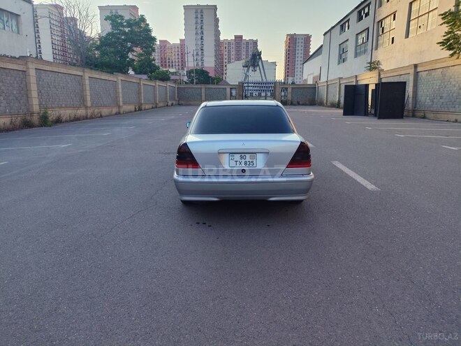 Mercedes C 240-3