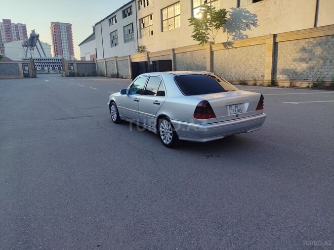 Mercedes C 240-8