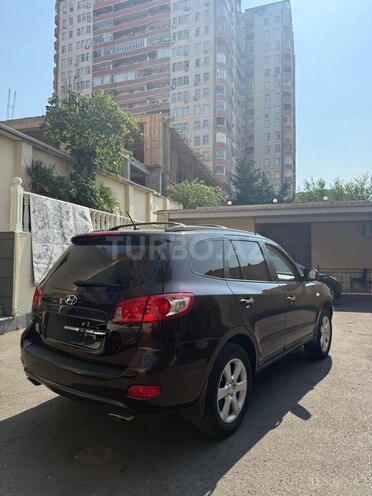 Hyundai Santa Fe-6