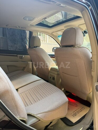 Hyundai Santa Fe-11