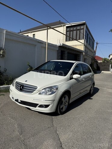 Mercedes B 170-17