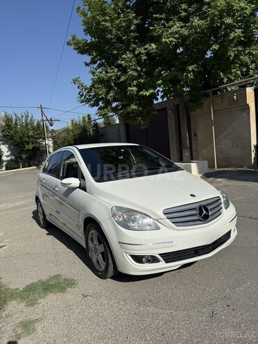 Mercedes B 170-18