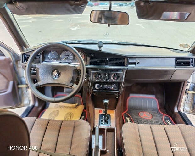 Mercedes 190-14