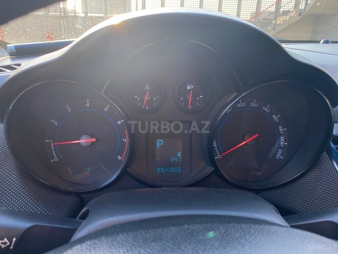 Chevrolet Cruze-7