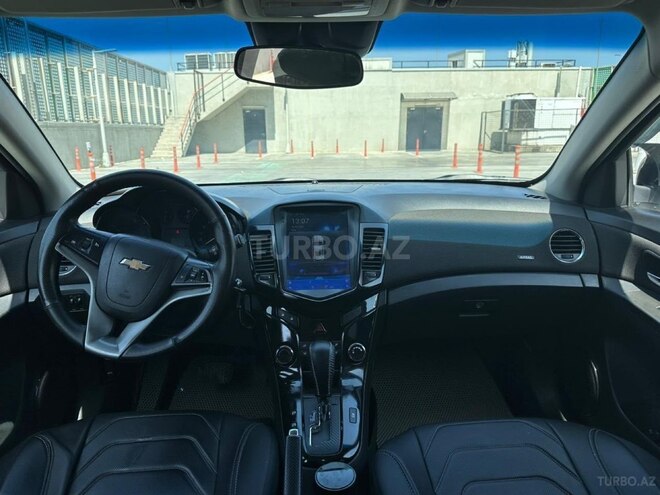 Chevrolet Cruze-8