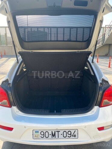 Chevrolet Cruze-10