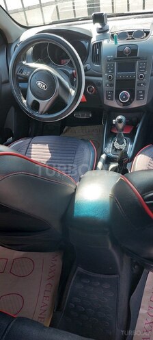 Kia Cerato-8