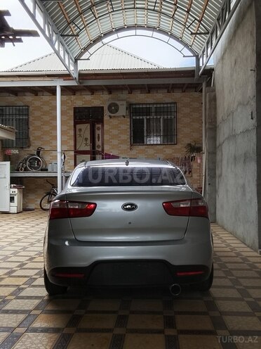 Kia Rio-3