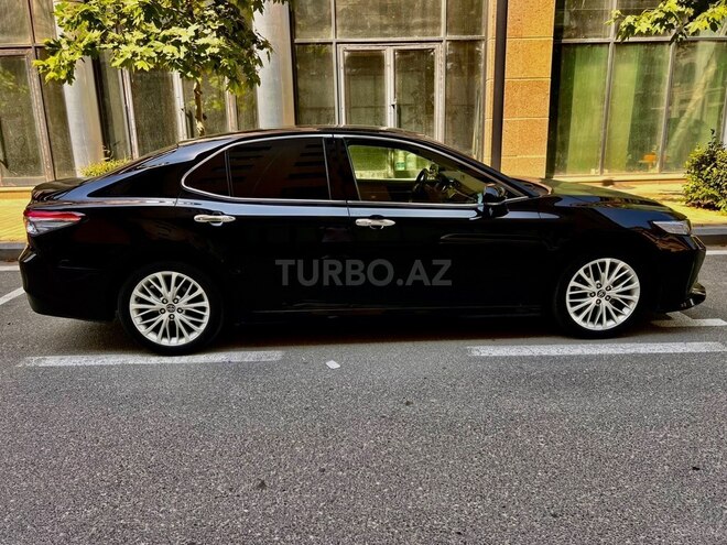 Toyota Camry-6
