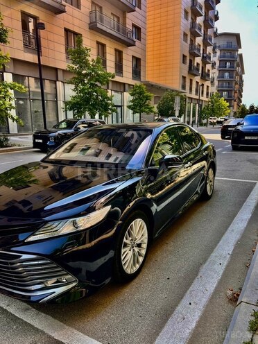 Toyota Camry-5
