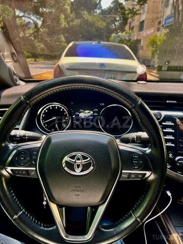 Toyota Camry-7