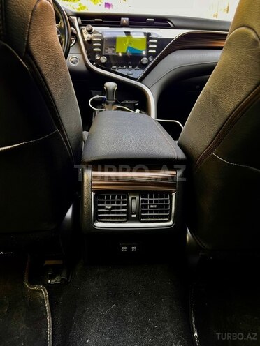 Toyota Camry-14