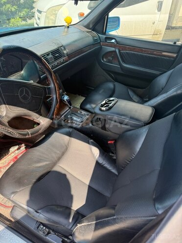 Mercedes S 320-10