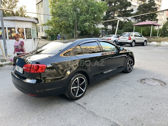 Volkswagen Jetta-17