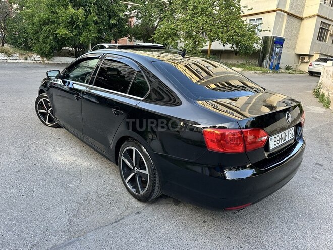 Volkswagen Jetta-9