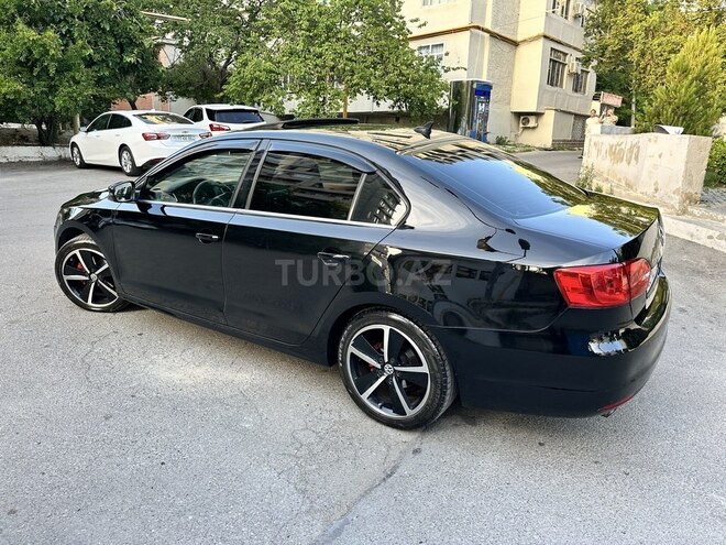 Volkswagen Jetta-7