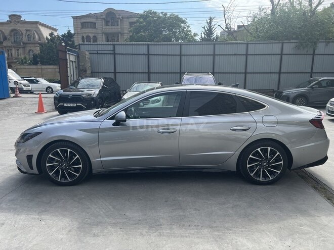 Hyundai Sonata-2