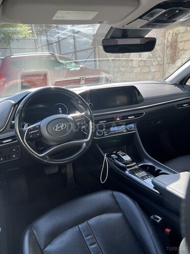Hyundai Sonata-6