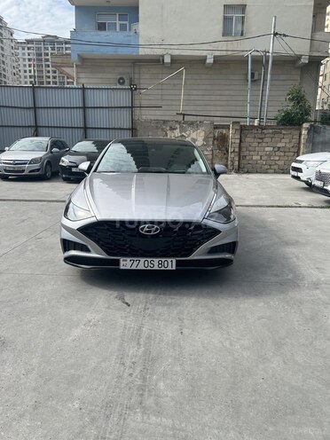 Hyundai Sonata-1