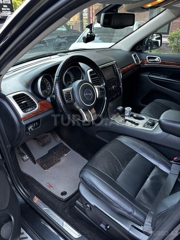 Jeep Grand Cherokee-9