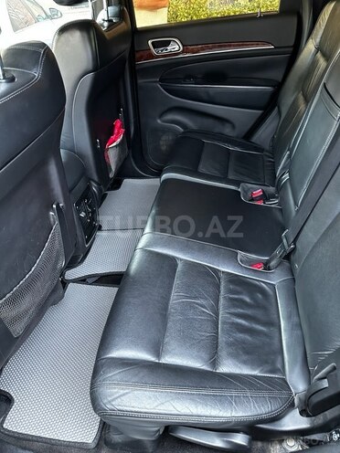 Jeep Grand Cherokee-11
