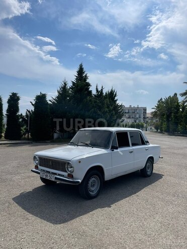 LADA (VAZ) 21011-3