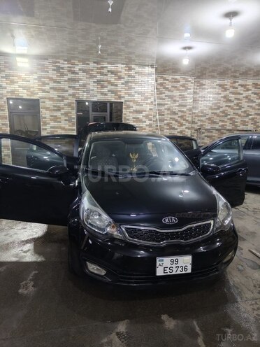 Kia Rio-1