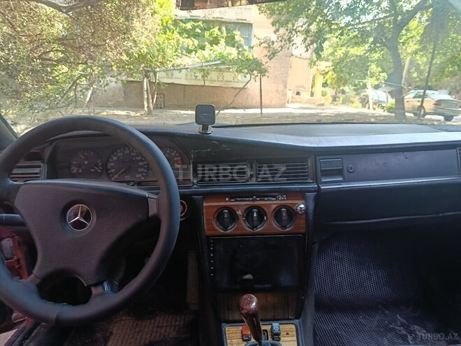 Mercedes 190-7