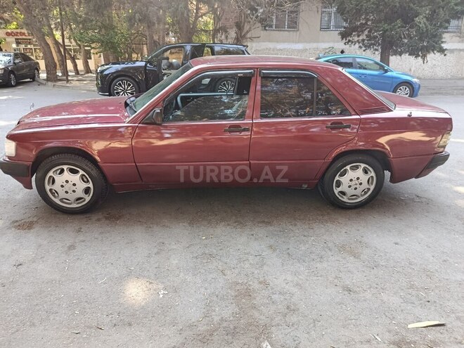 Mercedes 190-11