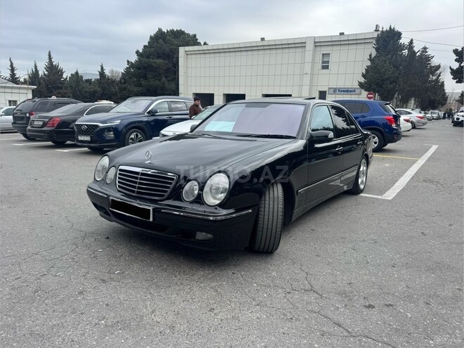 Mercedes E 240-2