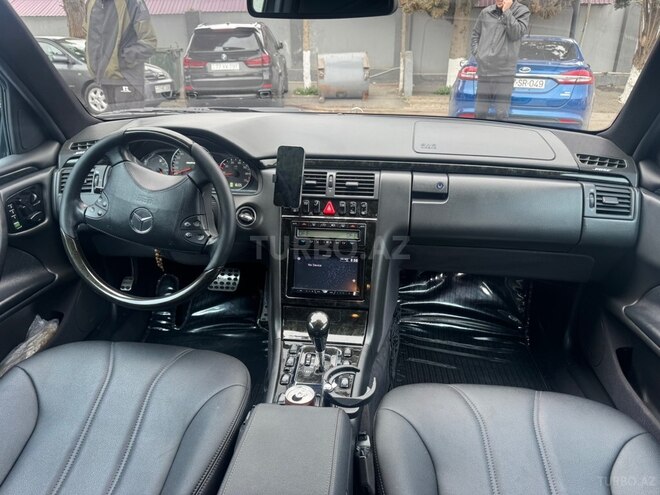 Mercedes E 240-7