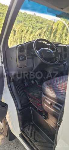 Ford Transit-11
