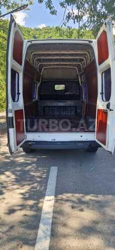Ford Transit-12
