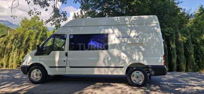 Ford Transit-14