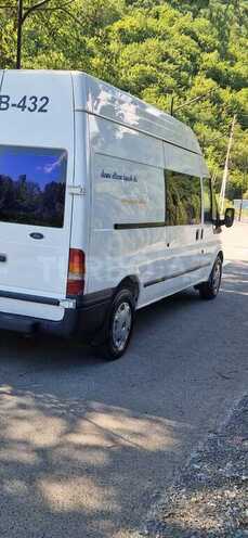 Ford Transit-8