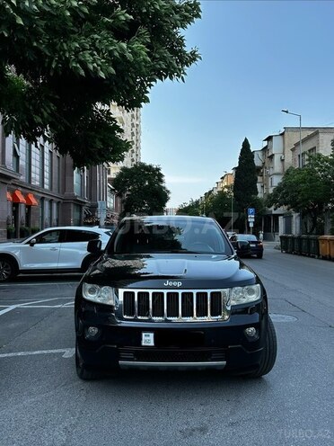 Jeep Grand Cherokee-1