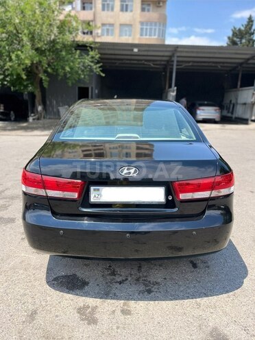 Hyundai Sonata-4
