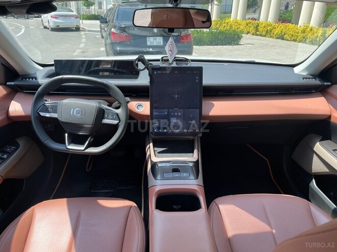 Changan Qiyuan A05-6
