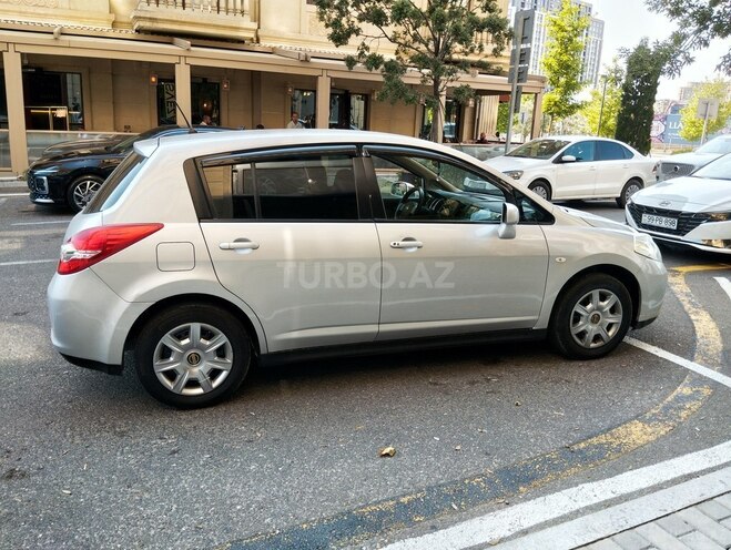 Nissan Tiida-3