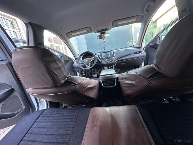 Chevrolet Malibu-11