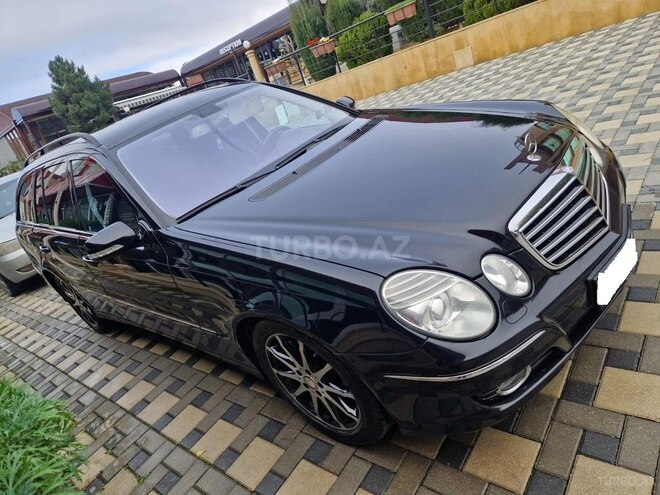 Mercedes E 220-2