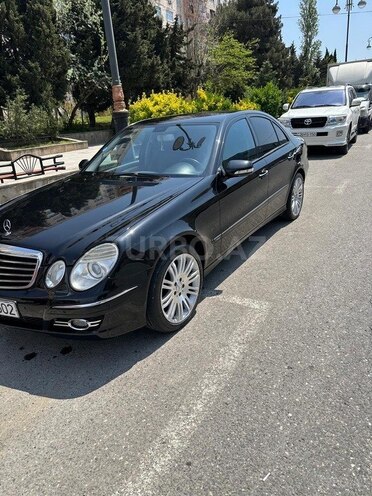 Mercedes E 280-3
