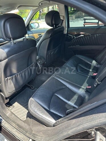 Mercedes E 280-4