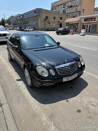 Mercedes E 280-6