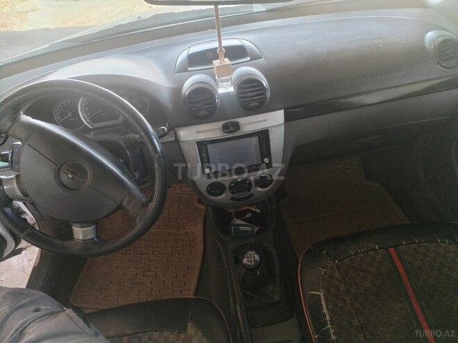 Chevrolet Lacetti-6