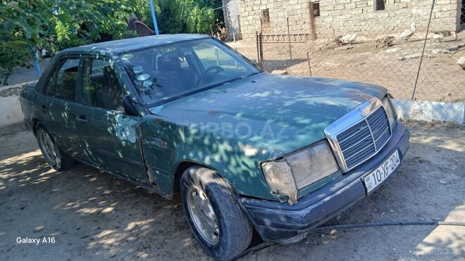 Mercedes 200-5