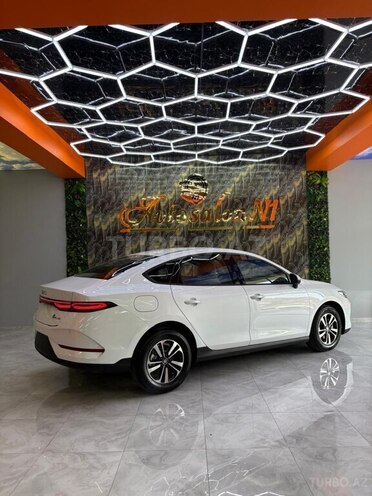 BYD Qin Plus-8
