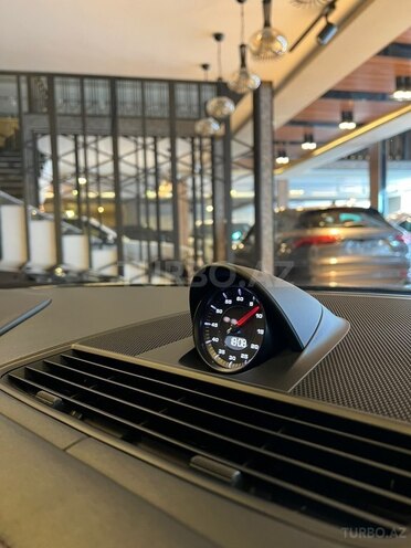 Porsche Panamera 4S-13