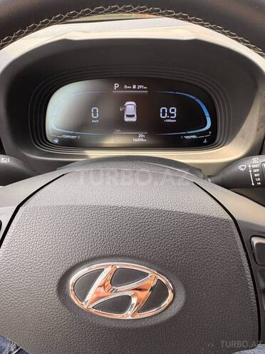 Hyundai Venue-3