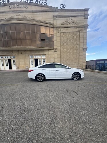 Hyundai Sonata-7